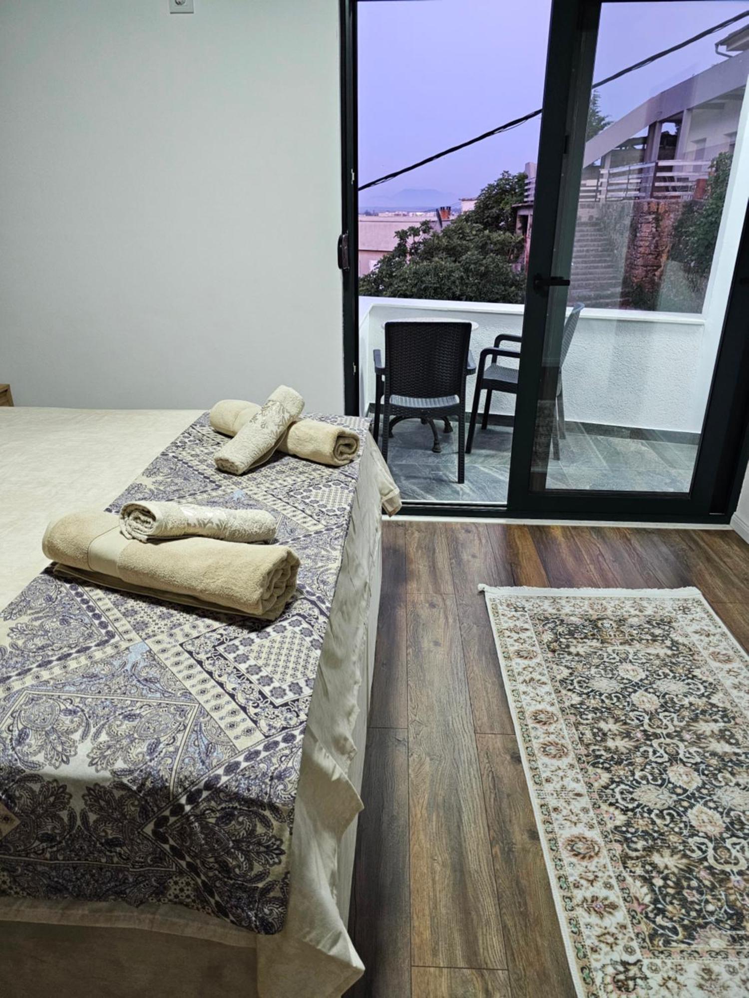 Apartments Ishmi In Center Of Ulcinj Exterior foto