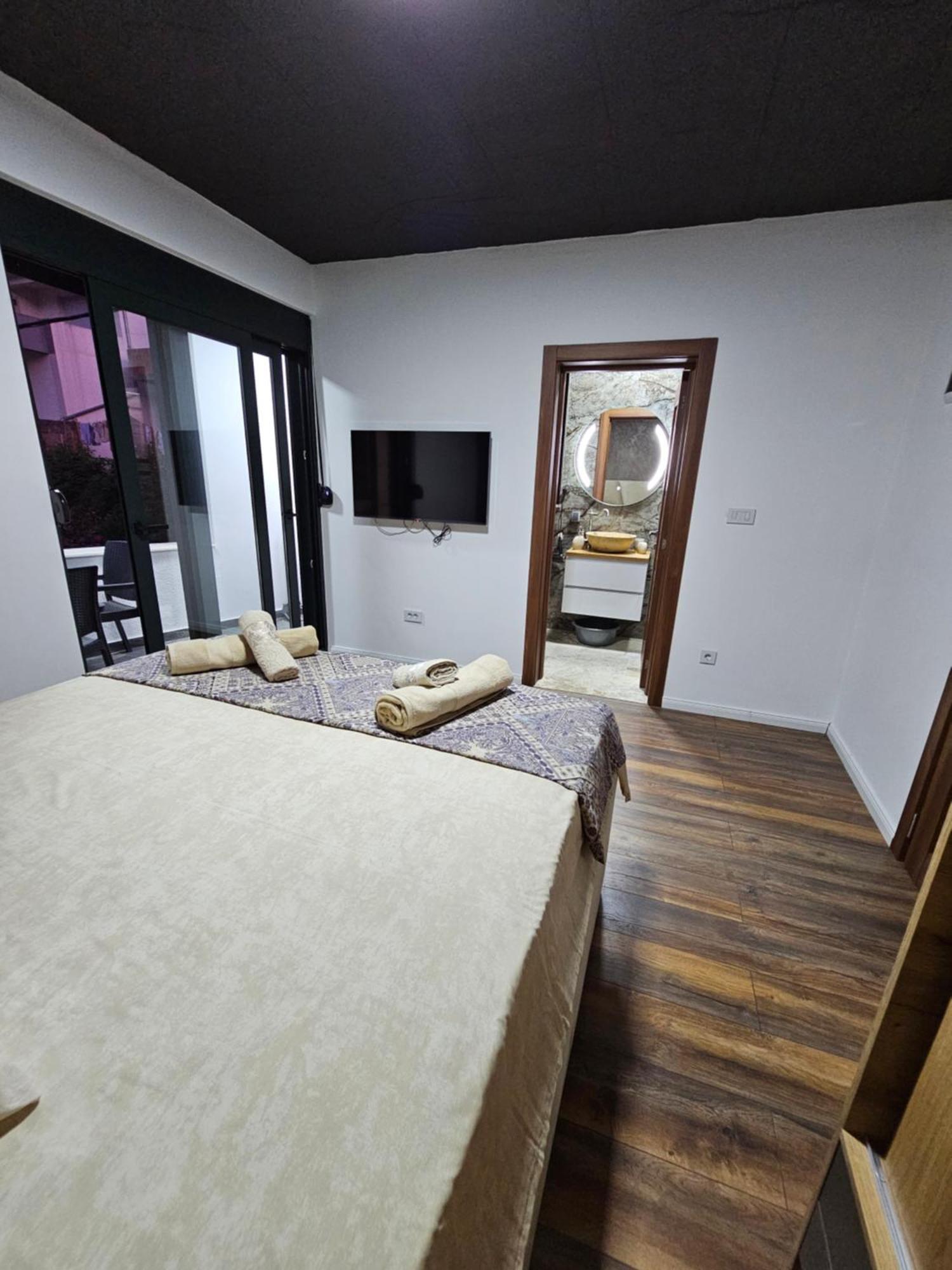 Apartments Ishmi In Center Of Ulcinj Exterior foto